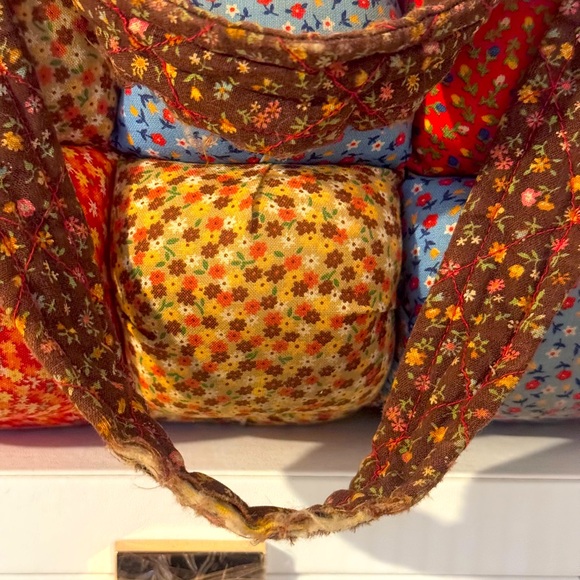 1970’s Puffer Purse. Calico Patchwork. Vintage. - Picture 4 of 5